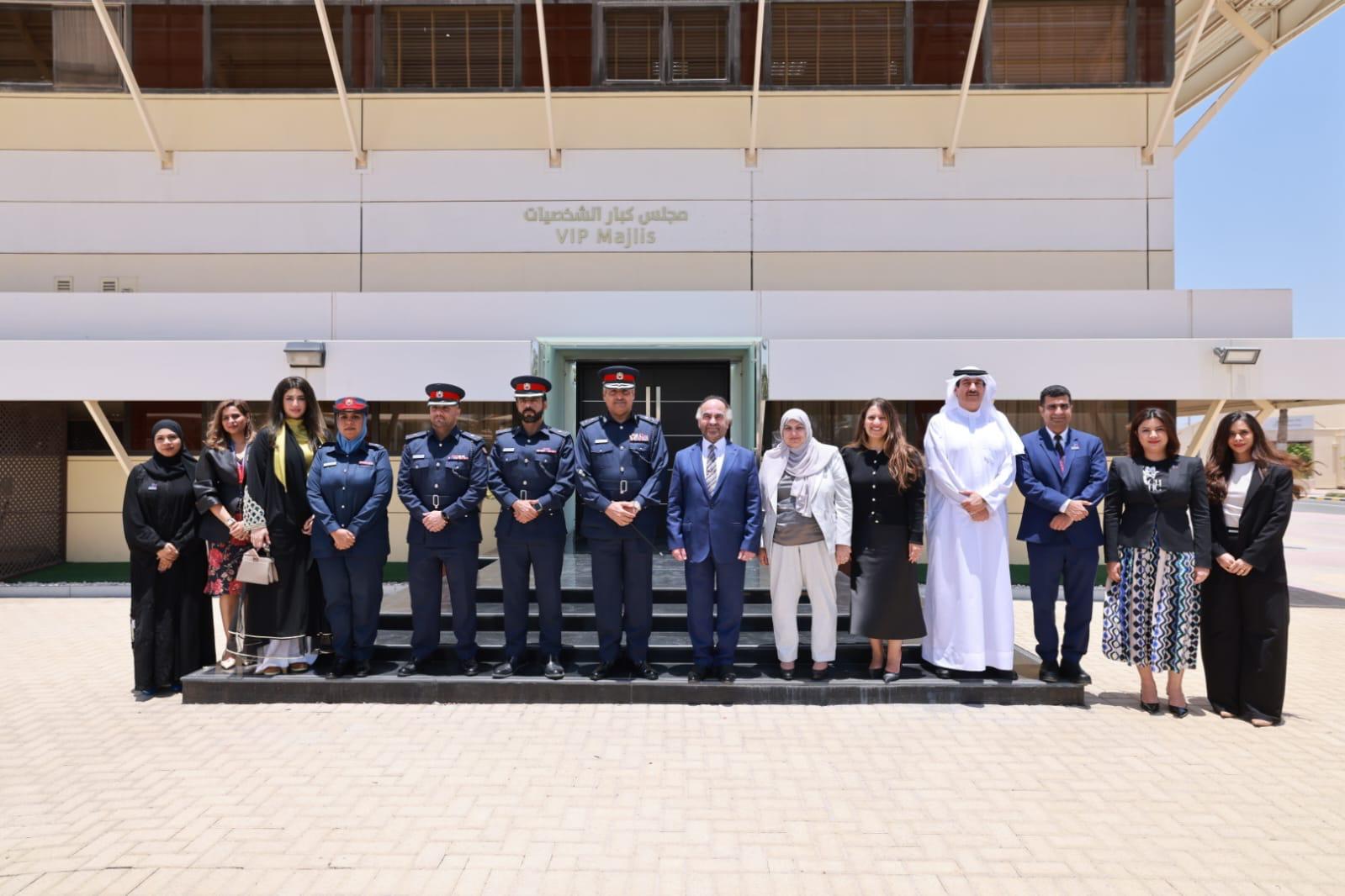 آمر الأكاديمية الملكية للشرطة يلتقي بالرئيس التنفيذي لشركة بابكو للتكرير<